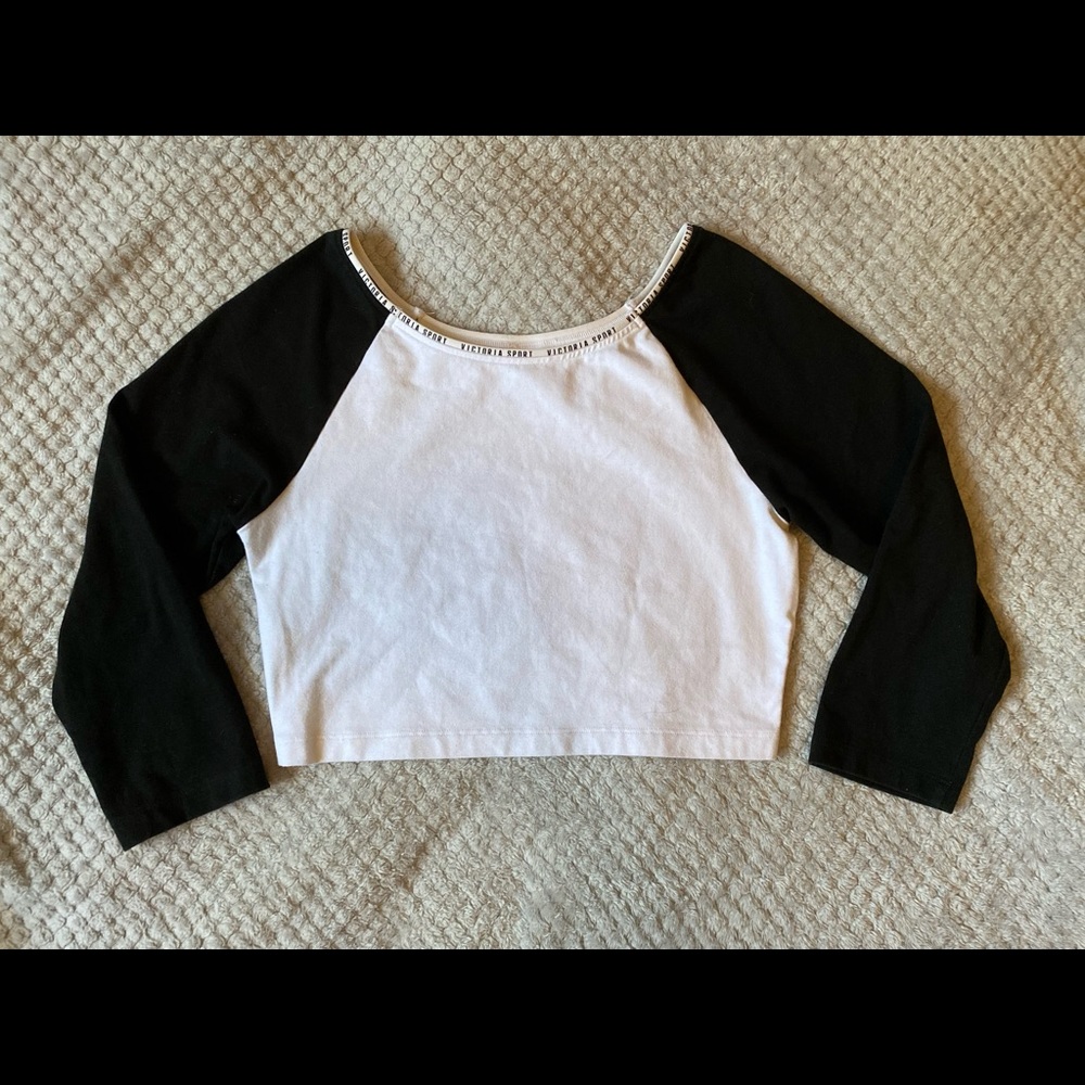 White and back Victoria’s Secret cropped top with mid sleeves